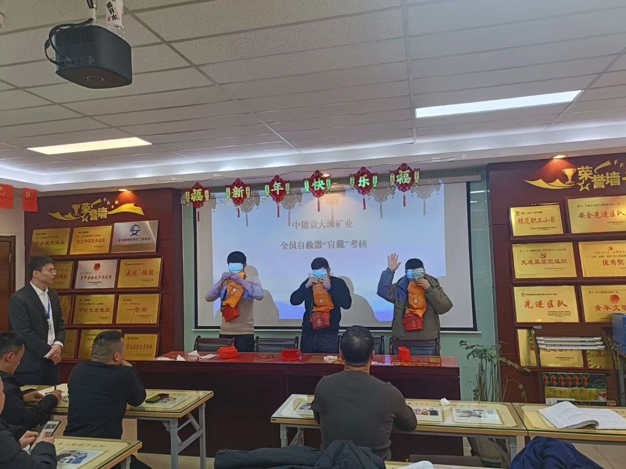 1738544128855105.jpeg 2.jpg