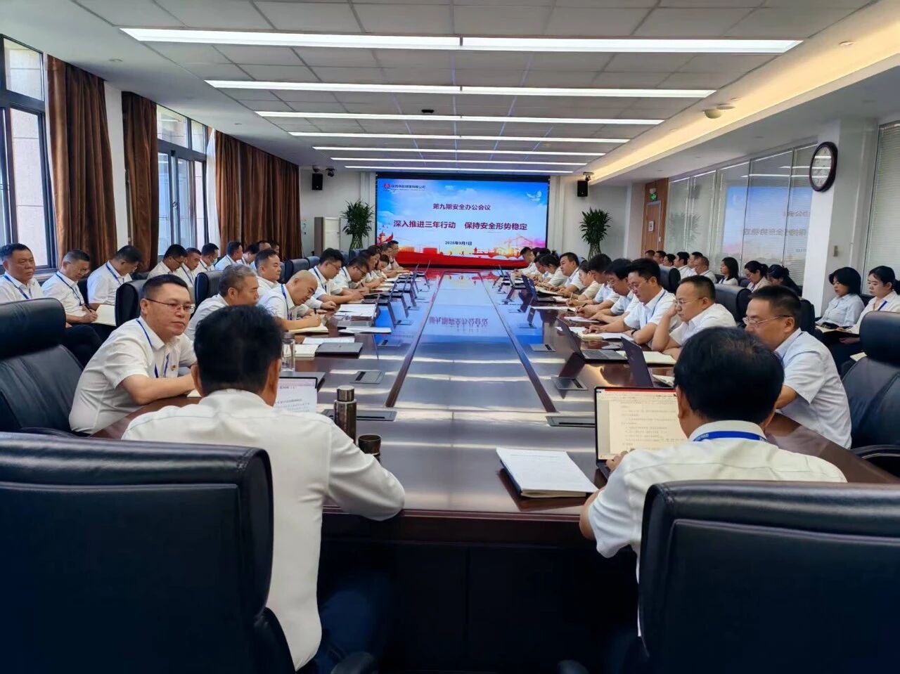 1757052108375936.jpeg 1.jpg