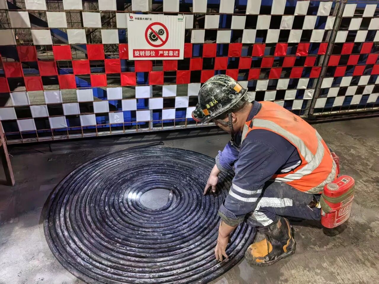 1764895299992043.jpeg 3.jpg