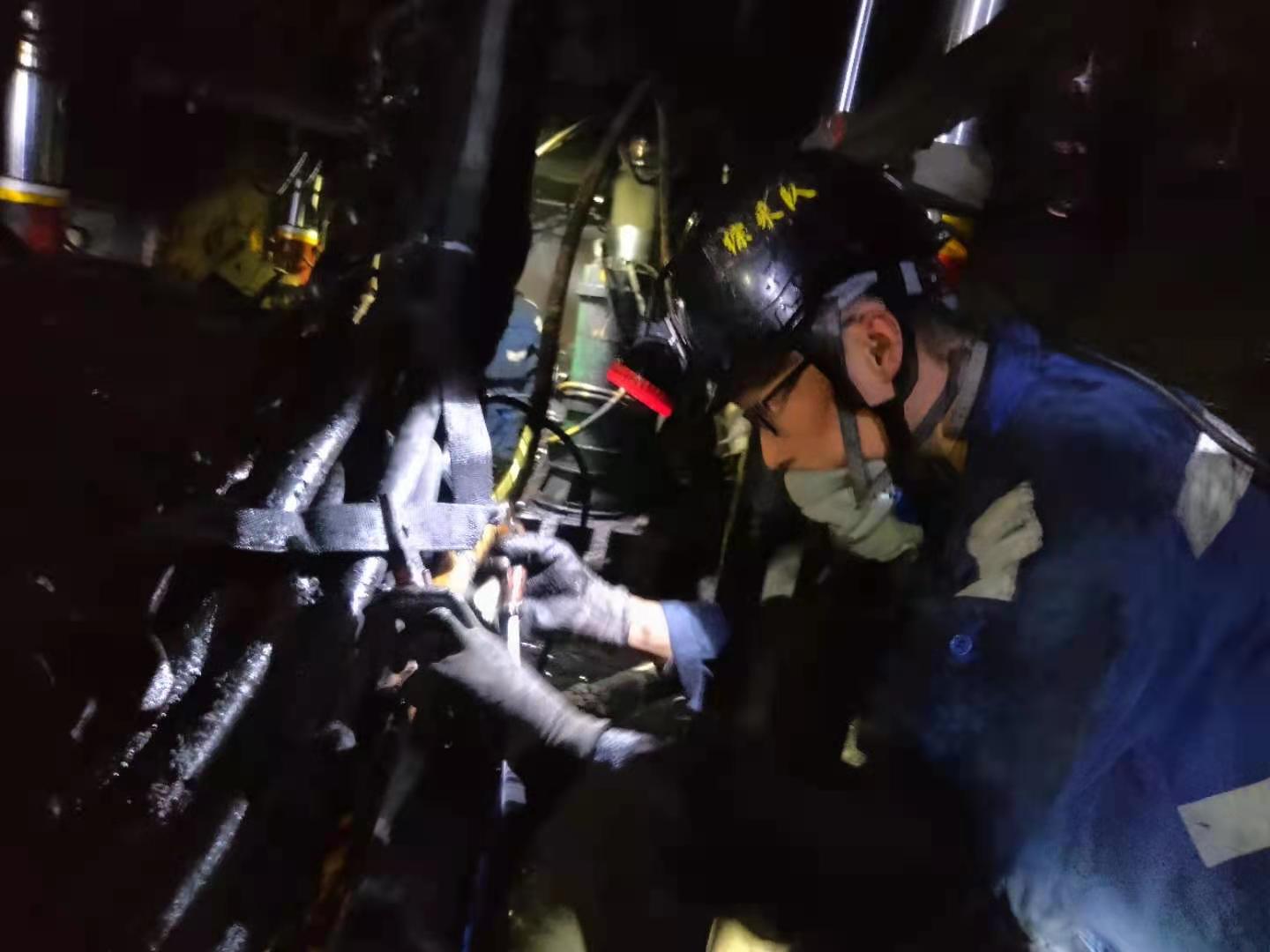 1620991945465858.jpeg 屈亚亚.jpg