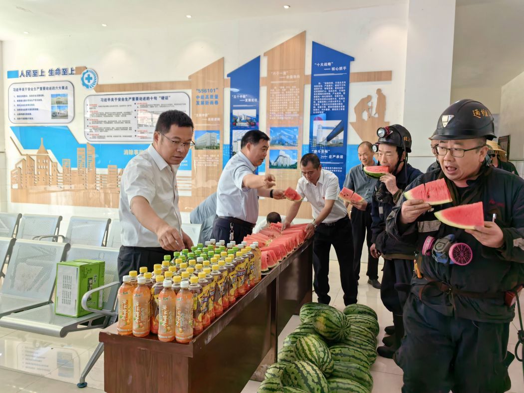 1686895721781899.jpeg οÎʻÏÖ³¡--ÁõÓ×ÁúÉã.jpg