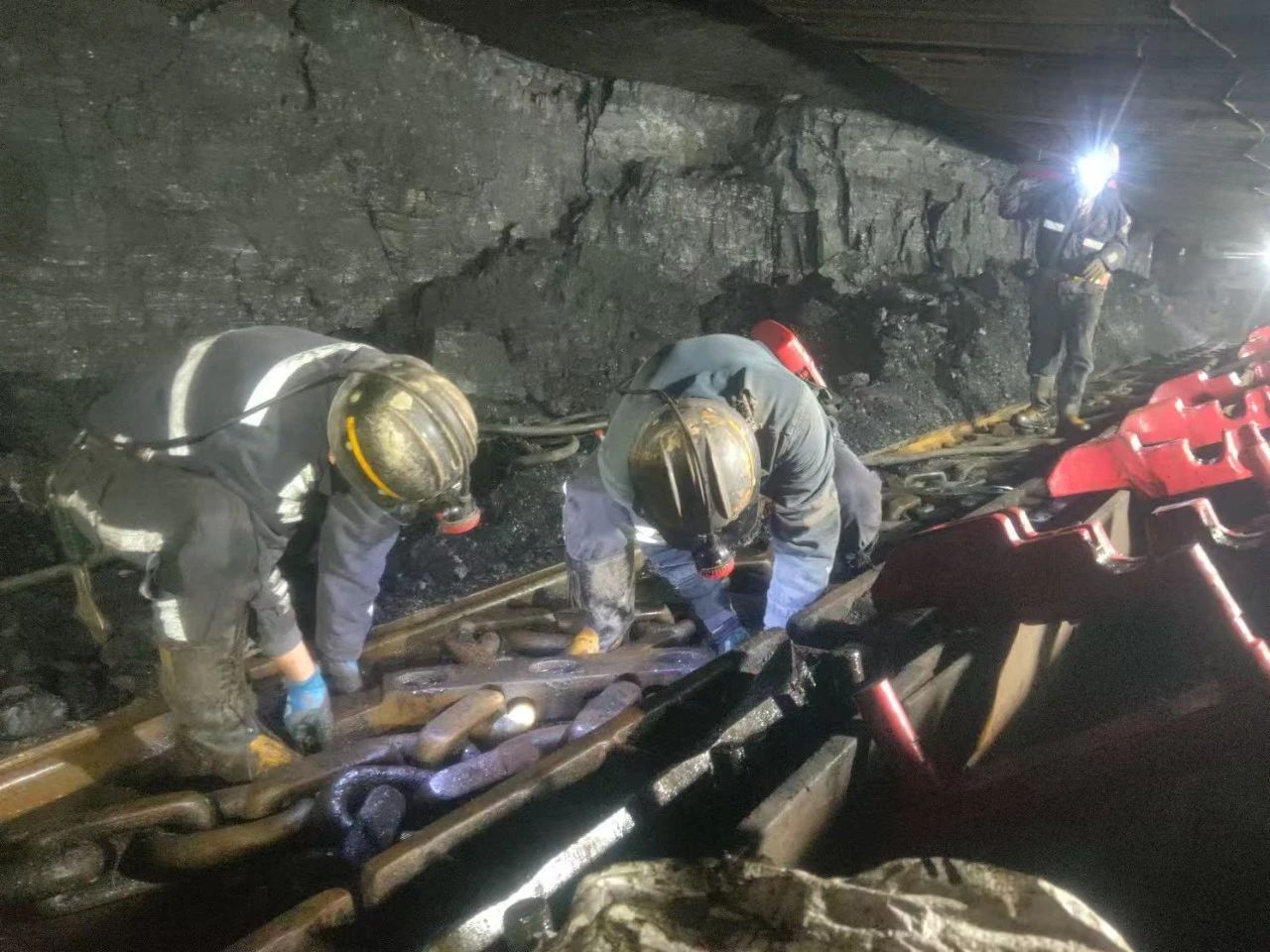 1738544164915038.jpeg 1.jpg