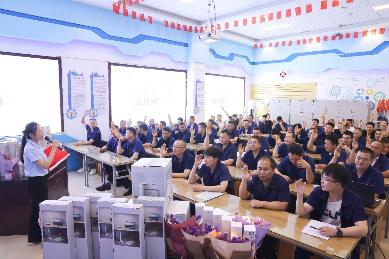 1751896745636124.jpeg 2.jpg