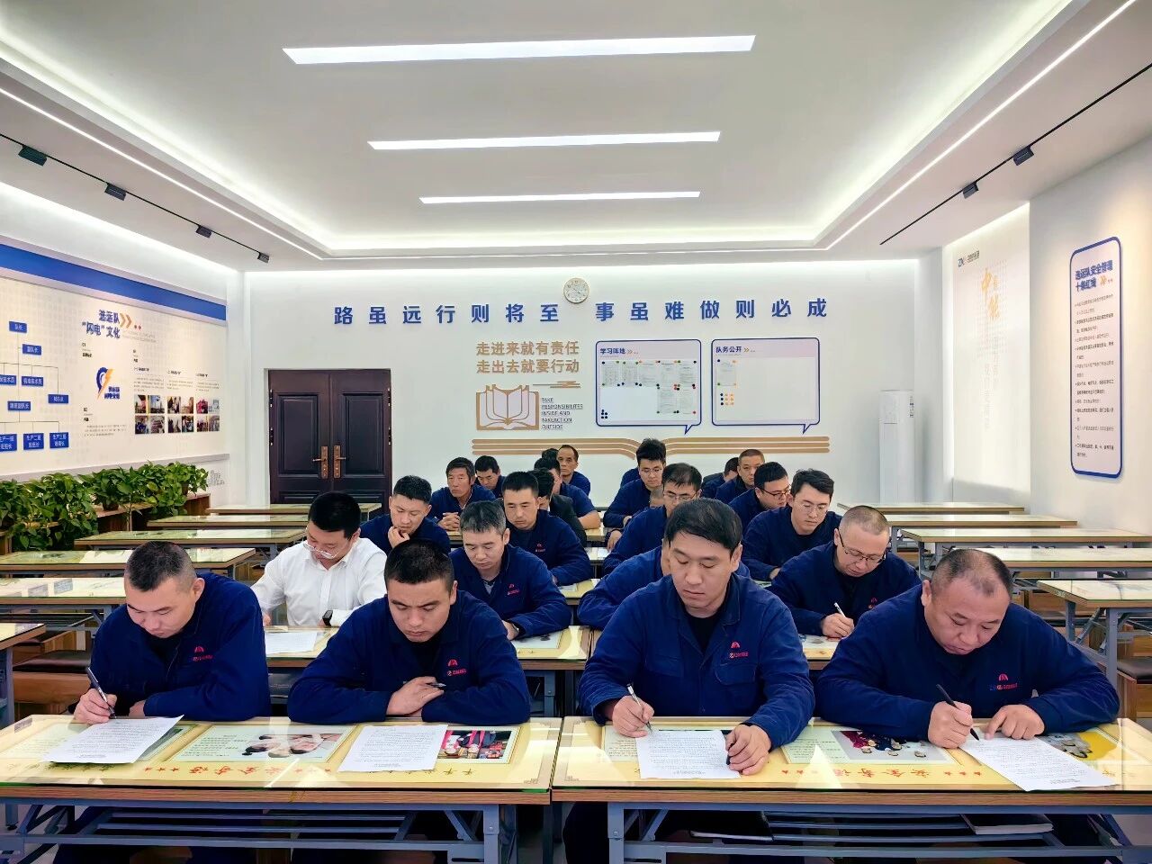 1765843940531958.jpeg 3.jpg