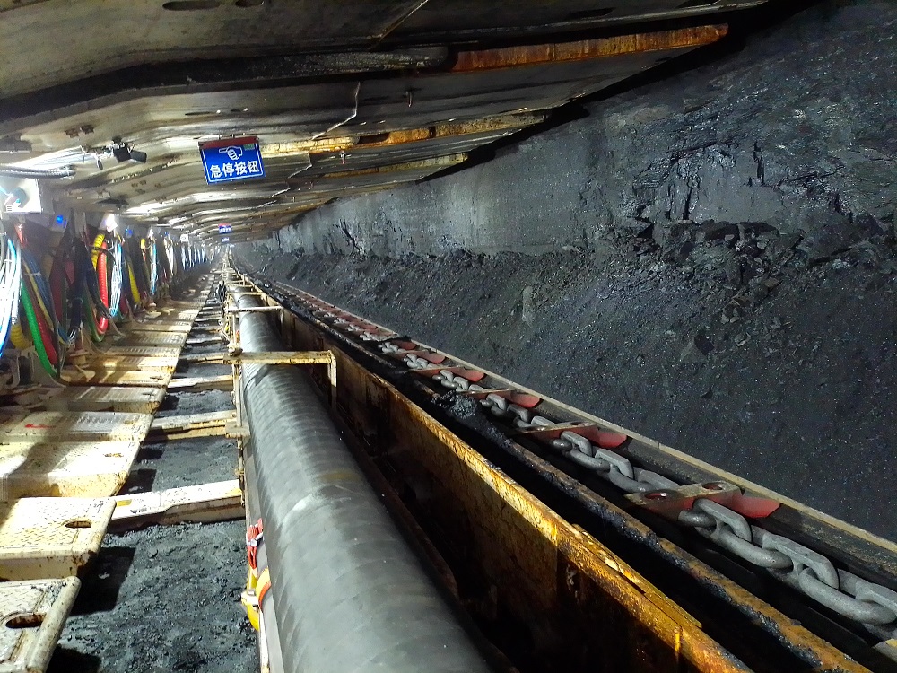 1767140143998948.jpeg 11209综采工作面现场.jpg